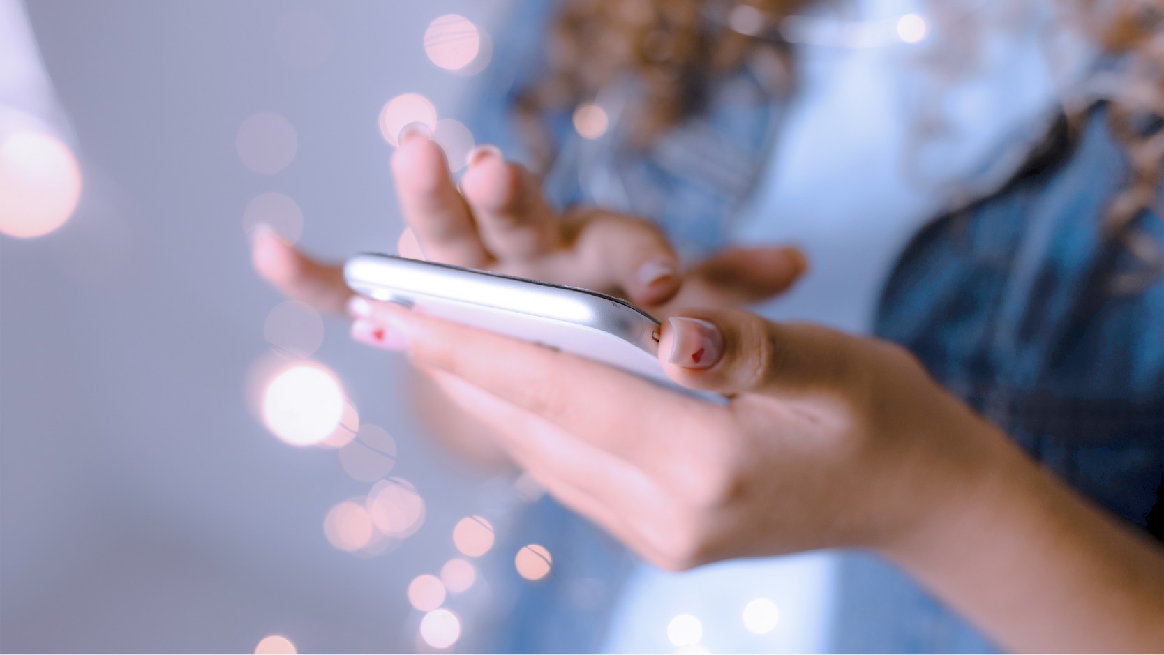woman holding a smartphone